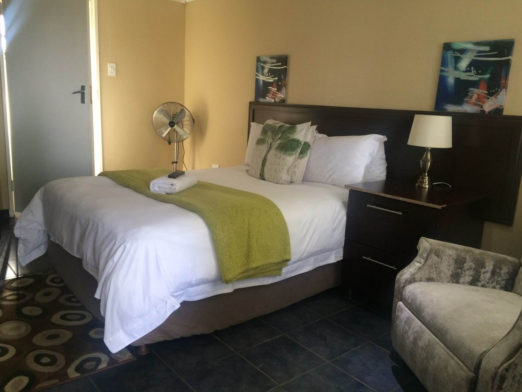Mcbest Guest House Ermelo Extérieur photo